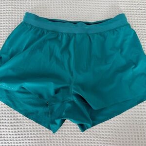 3” LULULEMON Fast and Free Split Shorts Men’s Medium